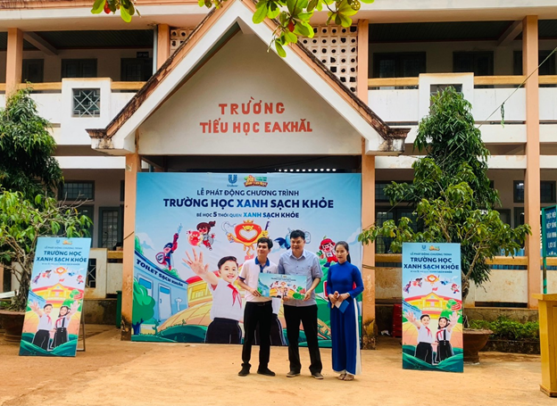 Lễ phát động chương trình “Trường học xanh, sạch, khỏe” tại Trường Tiểu học Ea Khăl